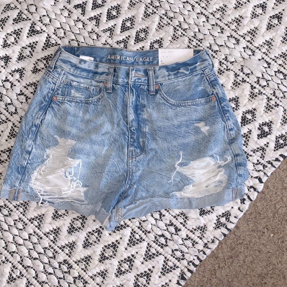 AE Mom Short HiRise